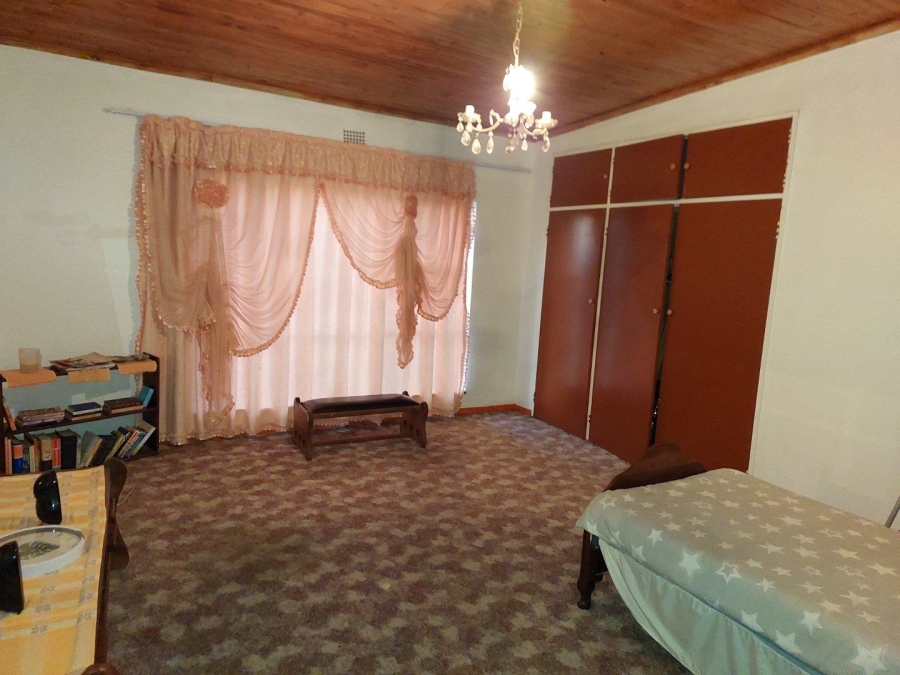 5 Bedroom Property for Sale in Vaal Power A H Free State